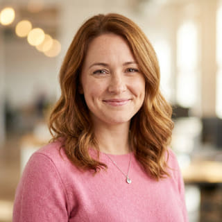 Emily Watson, Steady Termgainry Customer Support Head